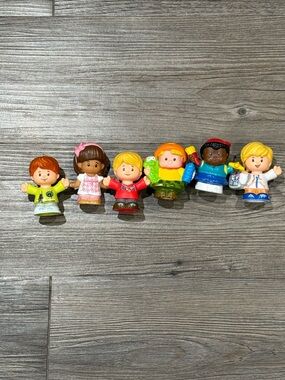 Fisher-Price Little People Diverse Friends Toy Figures - Multi-Color Set